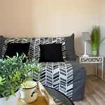 2 Separes 2 Et 5 Couchages Au Rez-de-chaussee A Chambretaud, 5 Min Puy Du Fou *