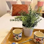 2 Separes 2 Et 5 Couchages Au Rez-de-chaussee A Chambretaud, 5 Min Puy Du Fou Apartment