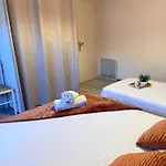 아파트 2 Separes 2 Et 5 Couchages Au Rez-de-chaussee A Chambretaud, 5 Min Puy Du Fou