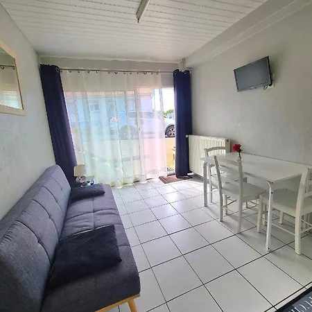 2 Separes 2 Et 5 Couchages Au Rez-de-chaussee A Chambretaud, 5 Min Puy Du Fou شقة Chambretaud