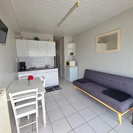 2 Separes 2 Et 5 Couchages Au Rez-de-chaussee A Chambretaud, 5 Min Puy Du Fou شقة