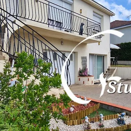 2 Separes 2 Et 5 Couchages Au Rez-de-chaussee A Chambretaud, 5 Min Puy Du Fou شقة *