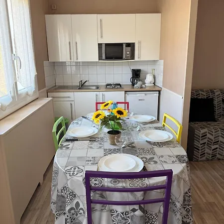 Appartamento 2 Séparés 2 Et 5 Couchages Au Rez-de-chaussée à Chambretaud, 5 Min Puy Du Fou *