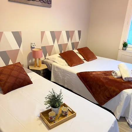 2 Séparés 2 Et 5 Couchages Au Rez-de-chaussée à Chambretaud, 5 Min Puy Du Fou