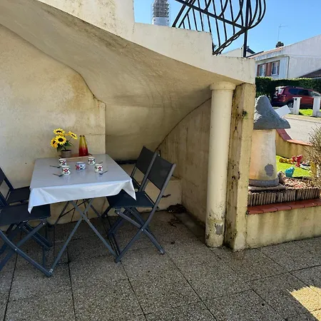 아파트 2 Separes 2 Et 5 Couchages Au Rez-de-chaussee A Chambretaud, 5 Min Puy Du Fou