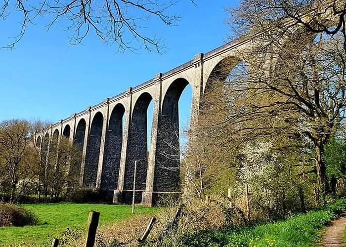 2 Separes 2 Et 5 Couchages Au Rez-de-chaussee A Chambretaud, 5 Min Puy Du Fou