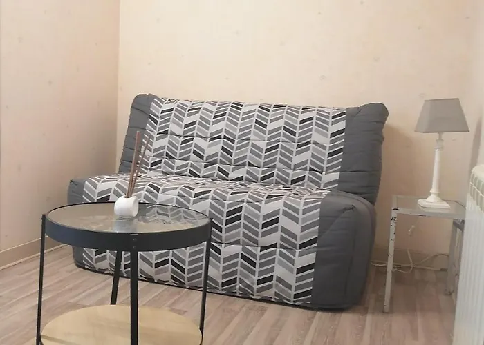 2 Separes 2 Et 5 Couchages Au Rez-de-chaussee A Chambretaud, 5 Min Puy Du Fou *