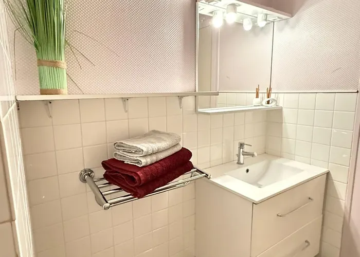 2 Separes 2 Et 5 Couchages Au Rez-de-chaussee A Chambretaud, 5 Min Puy Du Fou